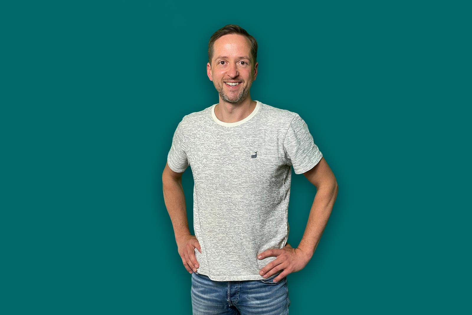 Neos Employee 52